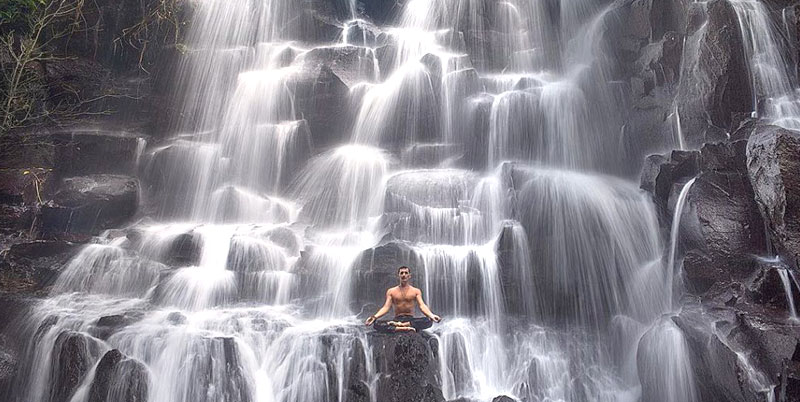 Kanto Lampo Waterfall